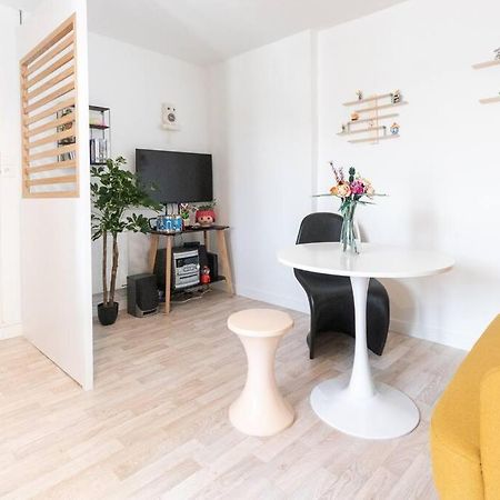 Souvenirs D'Enfance-La Bonne Marienne-La Madeleine Apartment Angers Luaran gambar